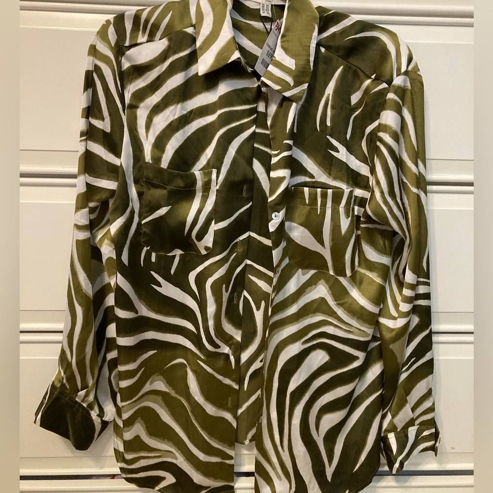 Green zebra strip blouse